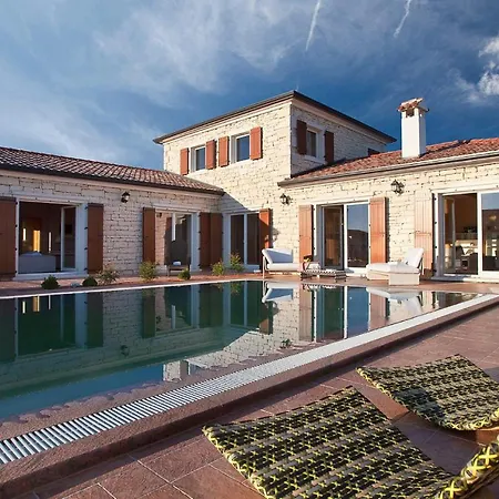 Βίλα White Pearl